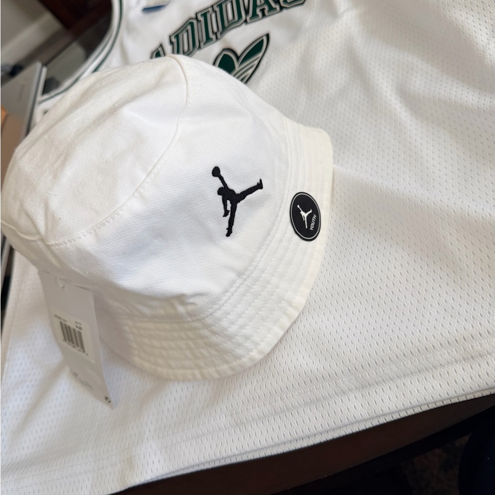 Jordan Classic White Bucket Hat